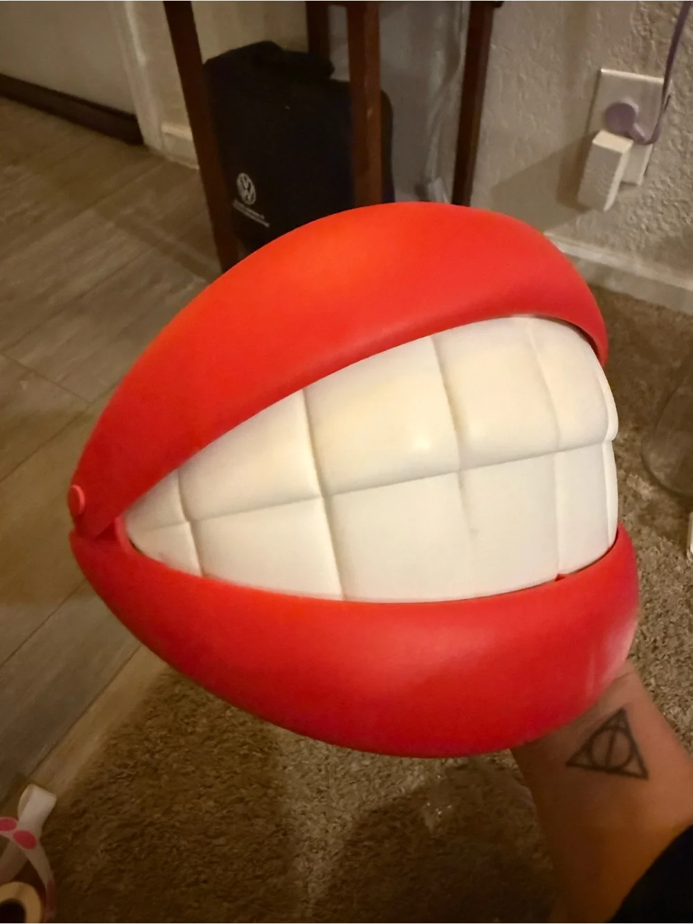 IKEA FLABB LIPS with light